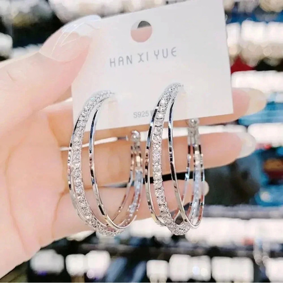 Three-Layer C-Shape 18K Gold-Plated Hoop Earrings - Picture 7 of 8